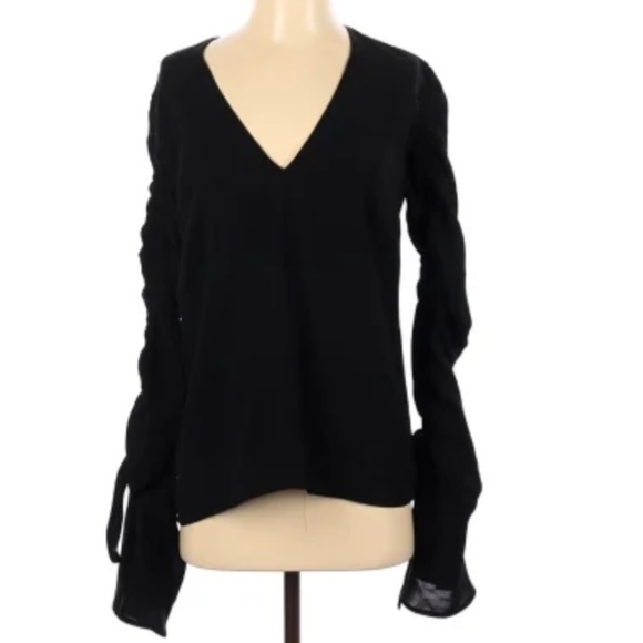 C/MEO Collective, Right Kind of Madness Top with Black Ruched Sleeves, Small - Picture 3 of 9